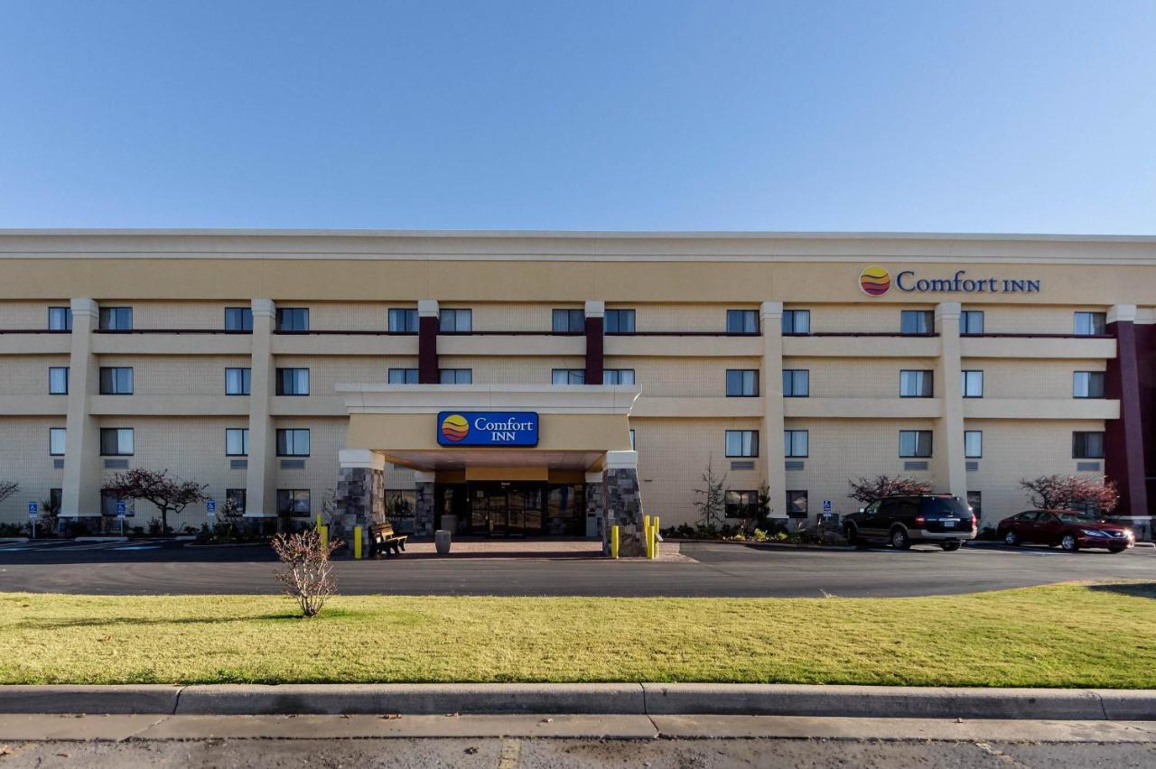 Comfort Inn Midtown Tulsa Esterno foto
