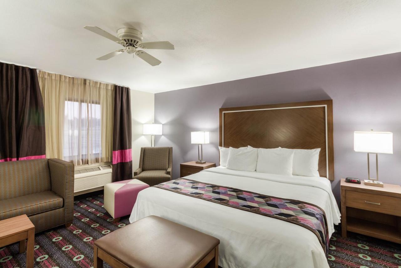 Comfort Inn Midtown Tulsa Esterno foto