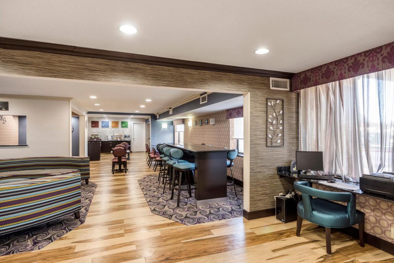 Comfort Inn Midtown Tulsa Esterno foto