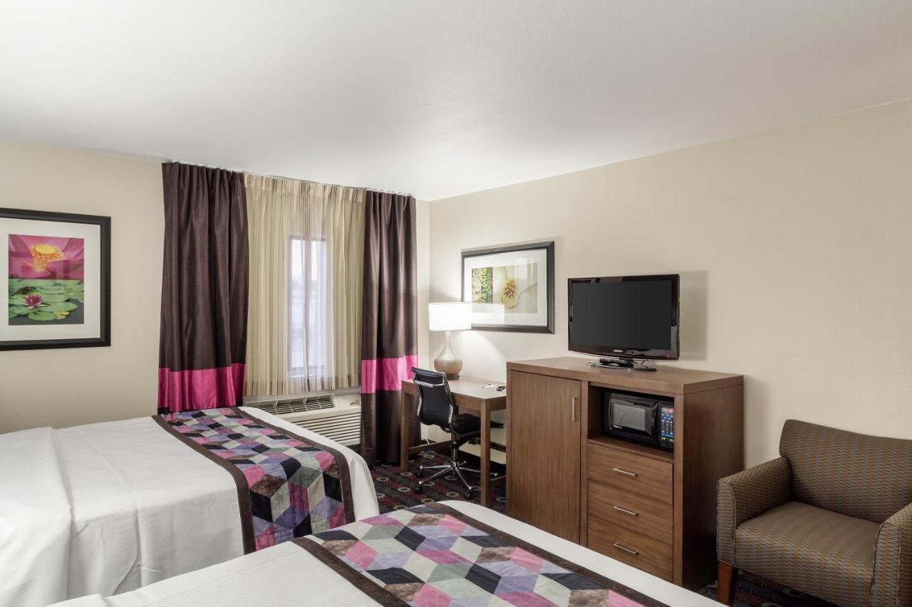 Comfort Inn Midtown Tulsa Esterno foto