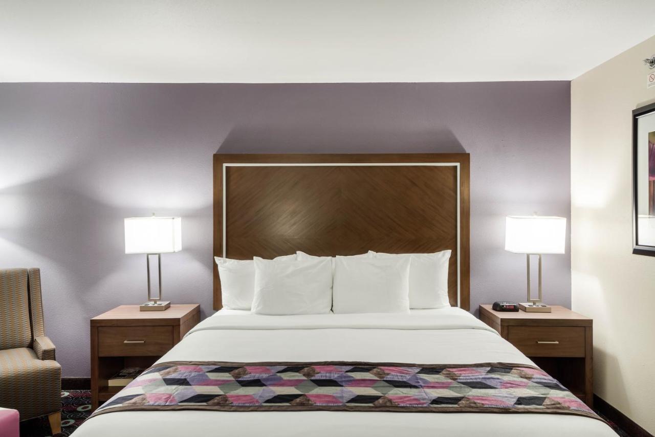 Comfort Inn Midtown Tulsa Esterno foto