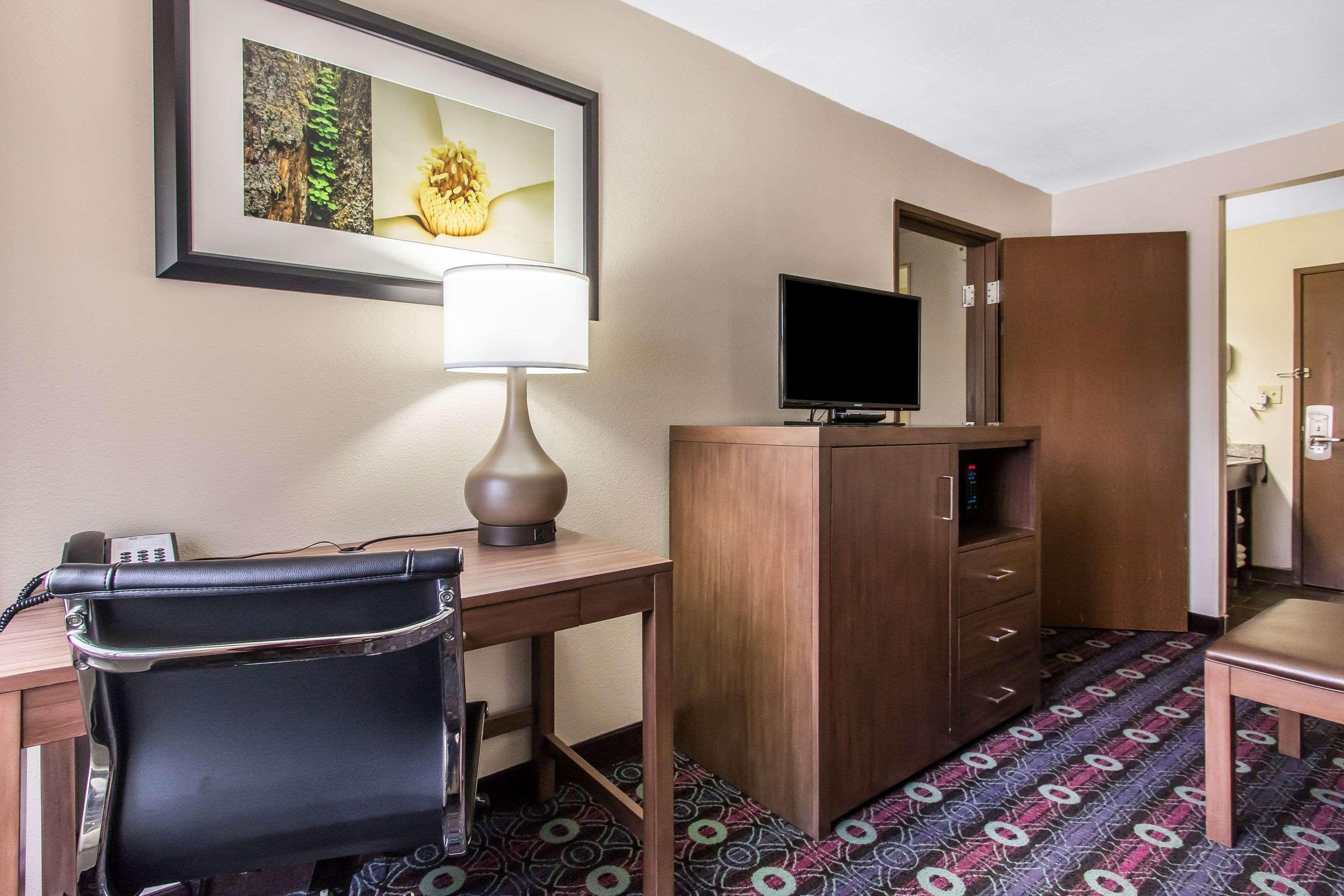 Comfort Inn Midtown Tulsa Esterno foto