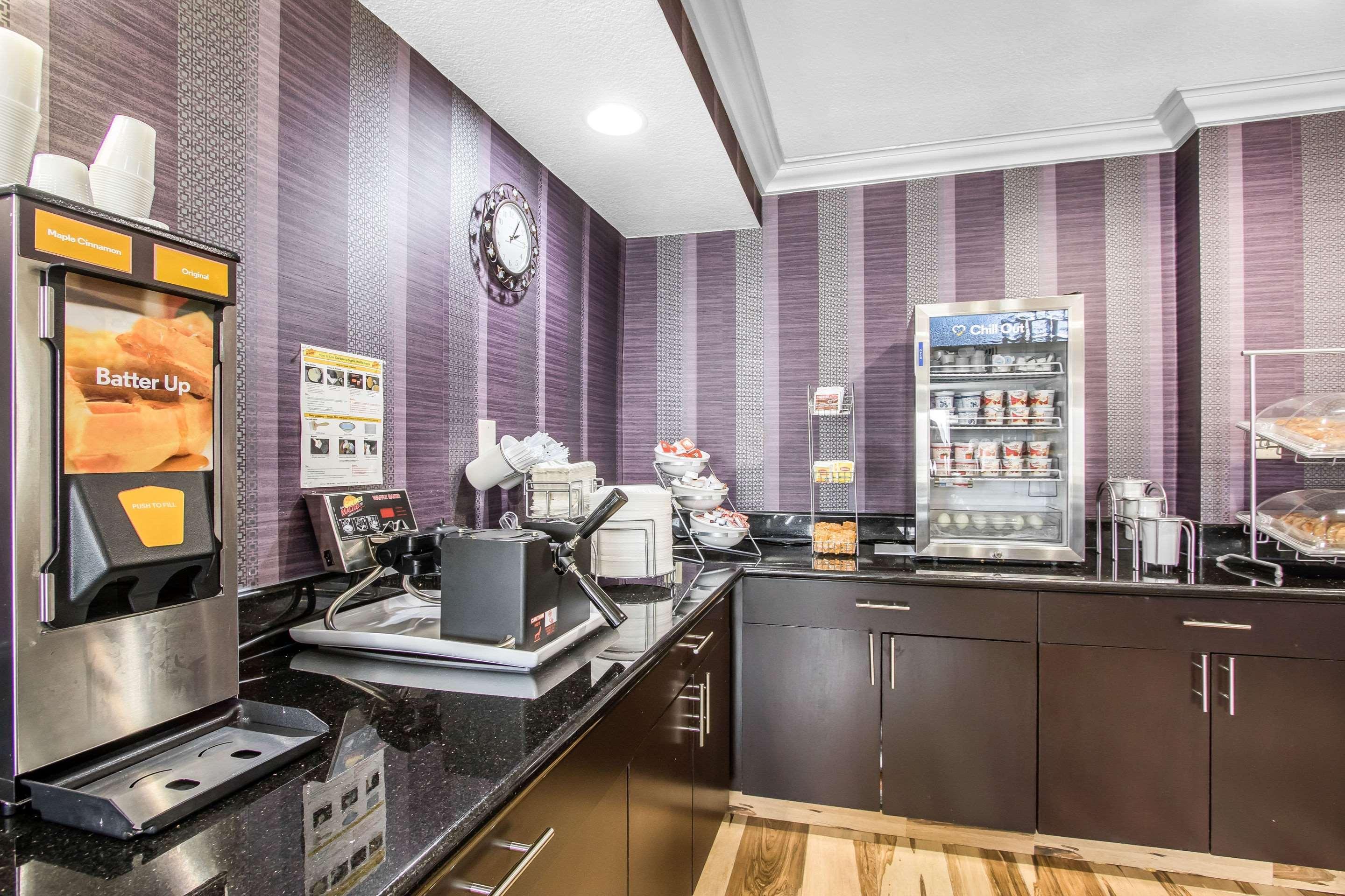 Comfort Inn Midtown Tulsa Esterno foto