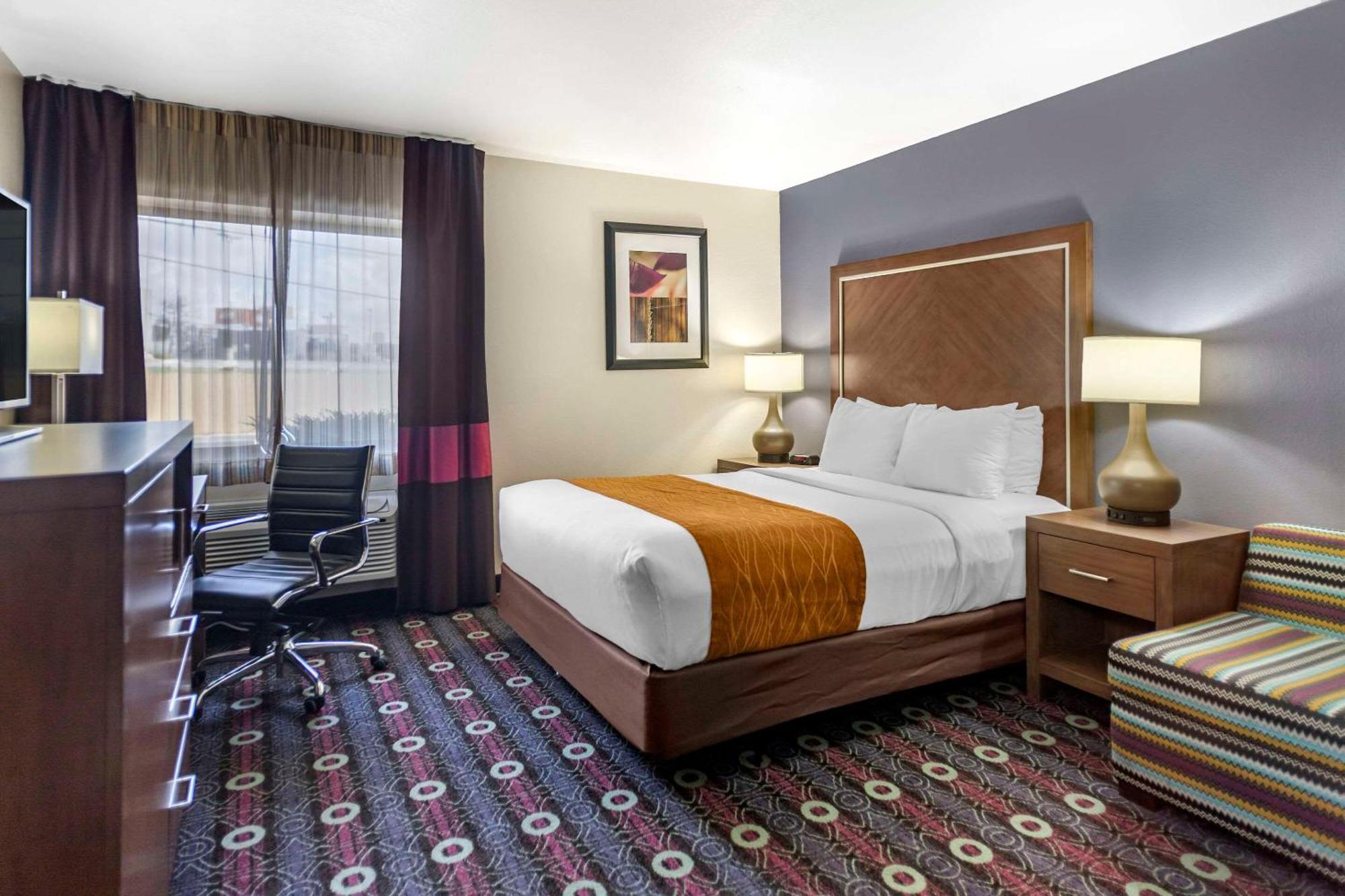 Comfort Inn Midtown Tulsa Esterno foto