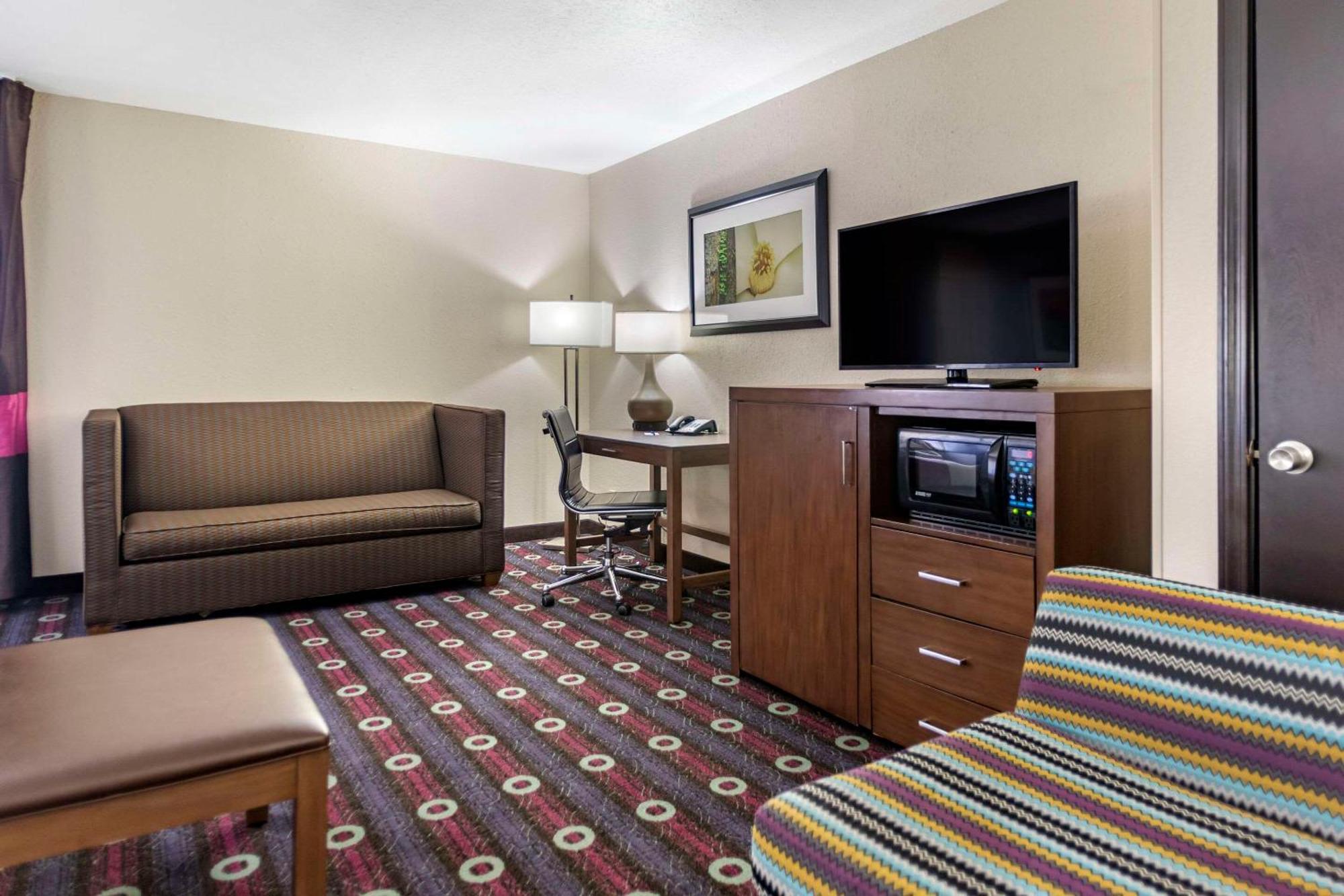 Comfort Inn Midtown Tulsa Esterno foto