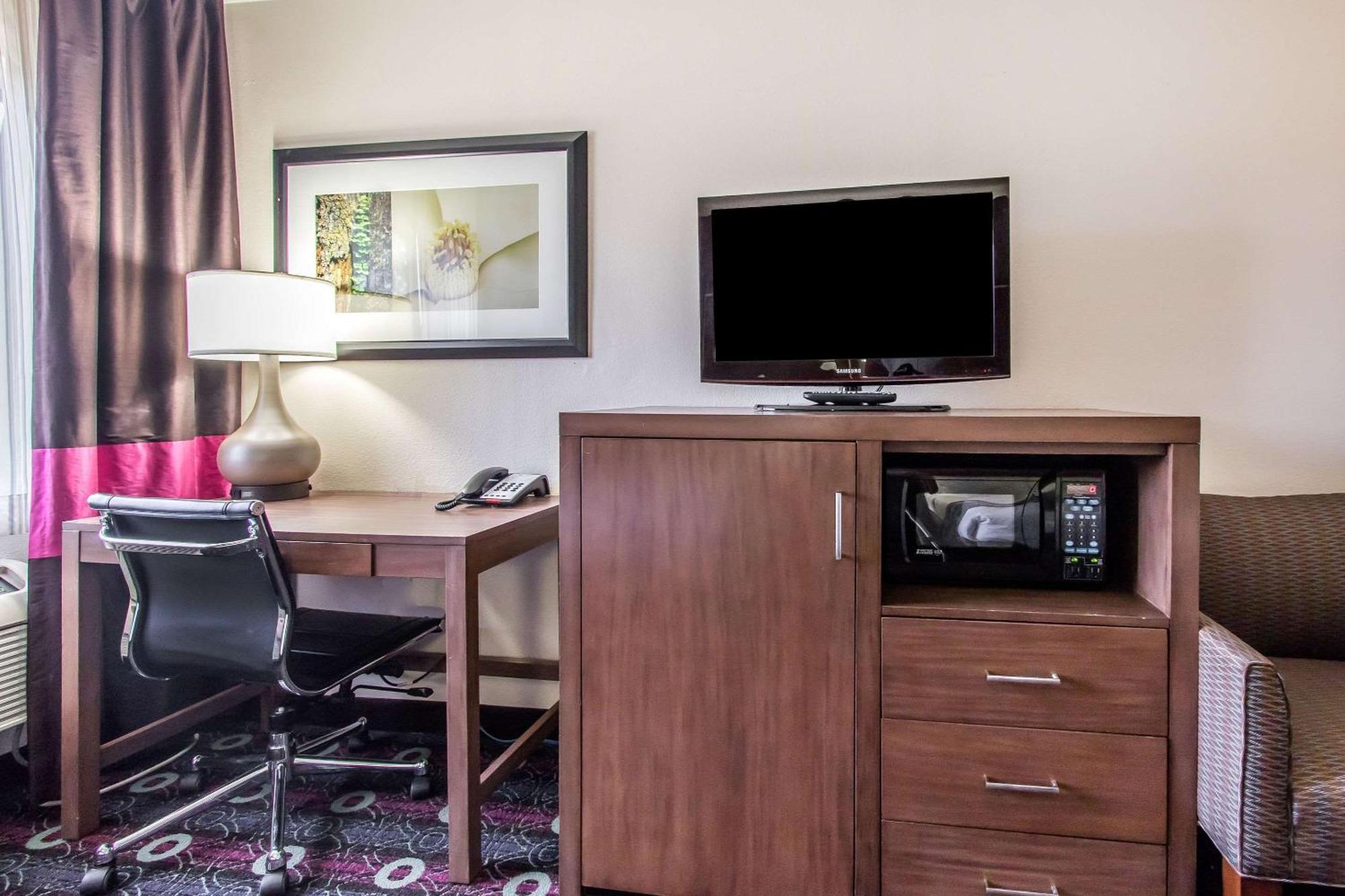 Comfort Inn Midtown Tulsa Esterno foto