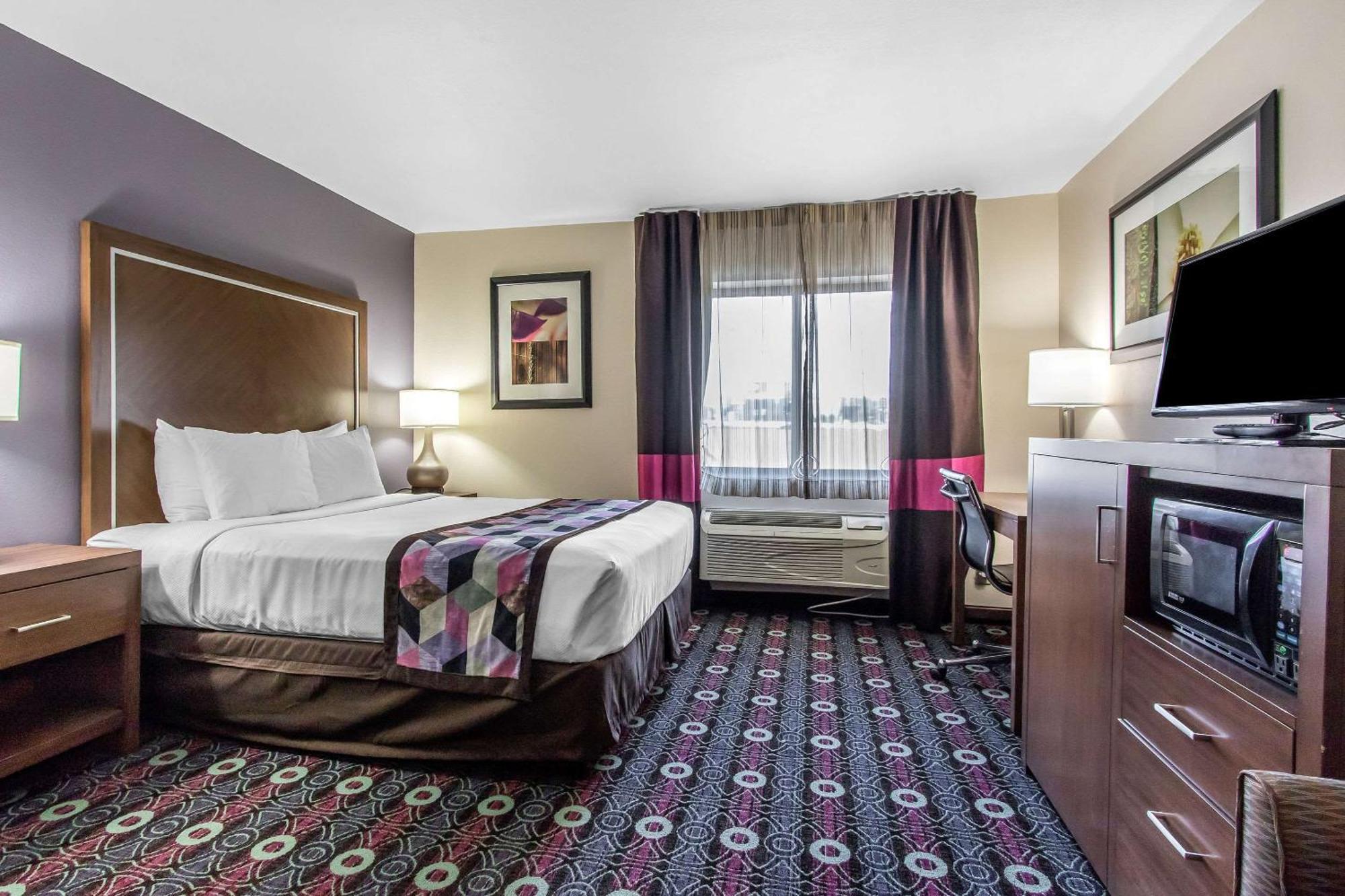 Comfort Inn Midtown Tulsa Esterno foto