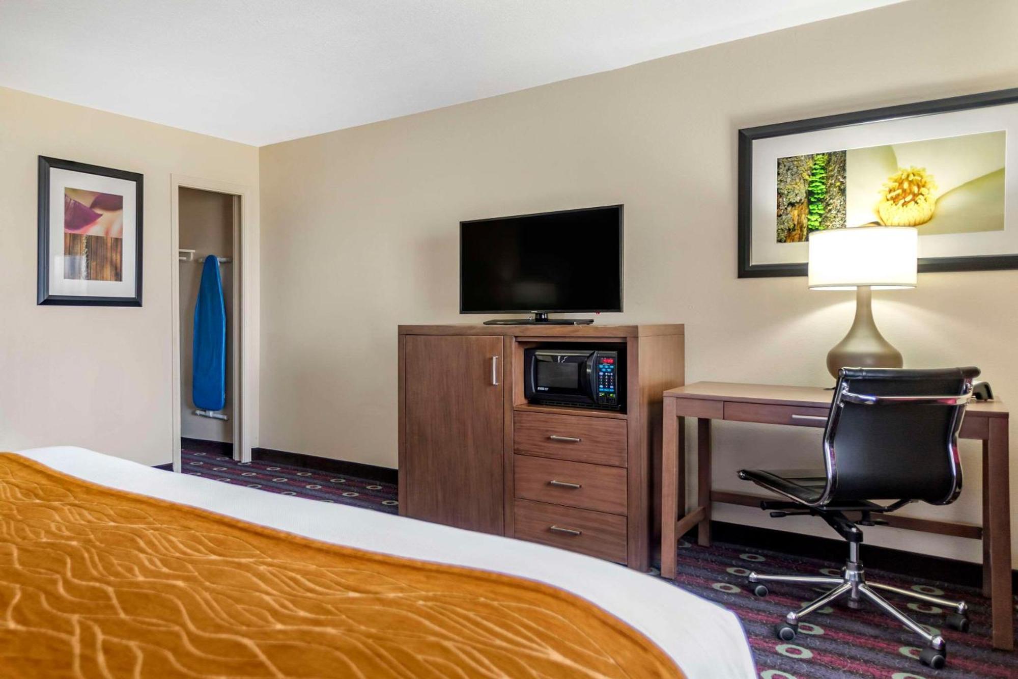 Comfort Inn Midtown Tulsa Esterno foto