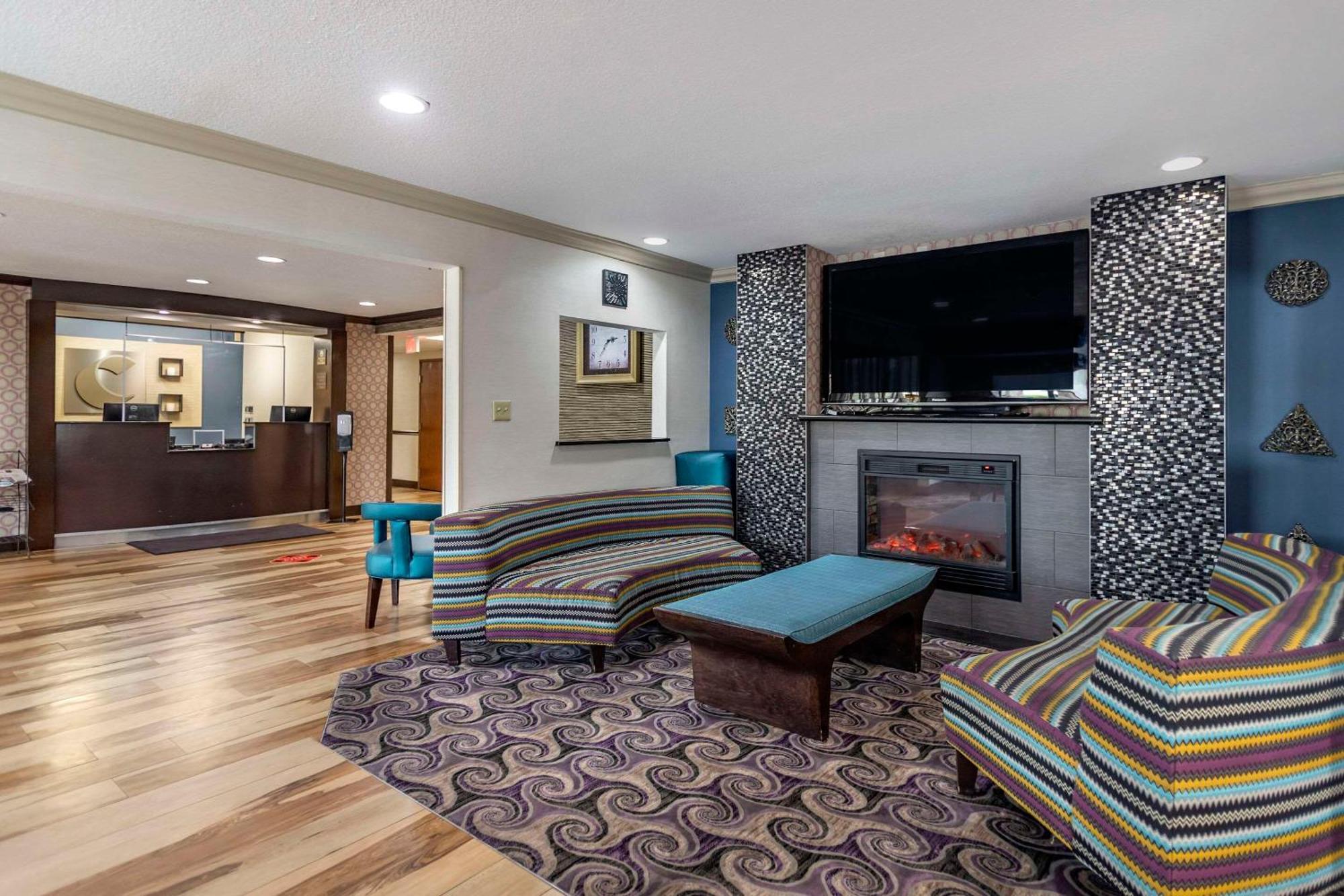 Comfort Inn Midtown Tulsa Esterno foto