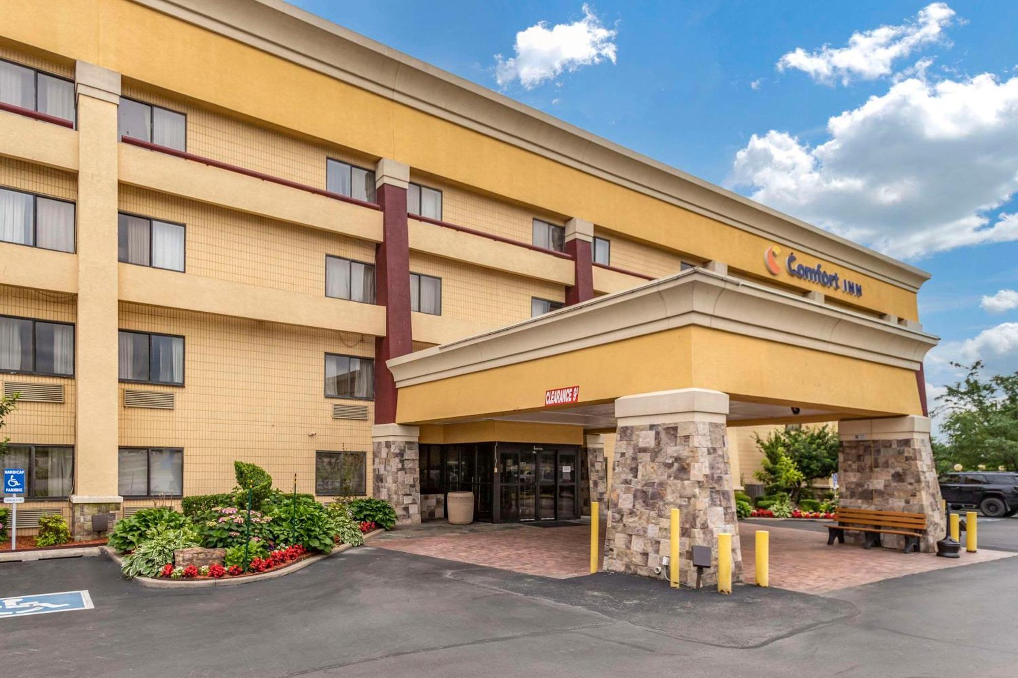 Comfort Inn Midtown Tulsa Esterno foto